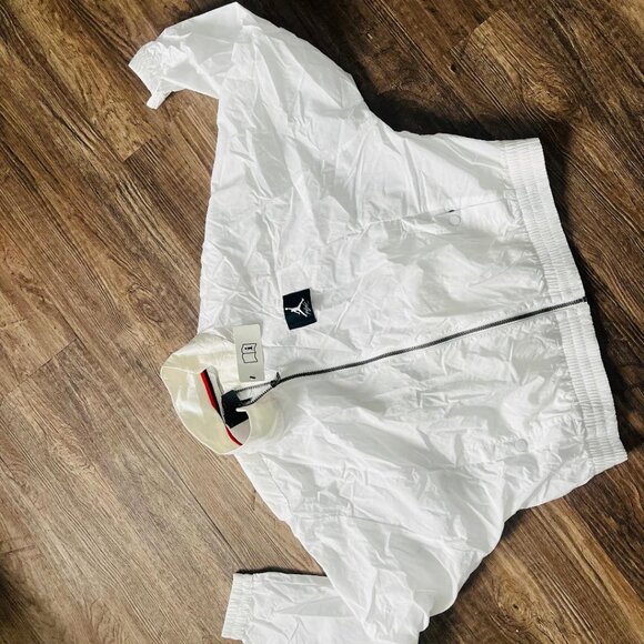 Nike Woman's Large Windbreaker Runner Loose Fit NWT's Flight Jacket - Picture 2 of 5